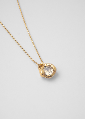 Llar Pendant Gold
