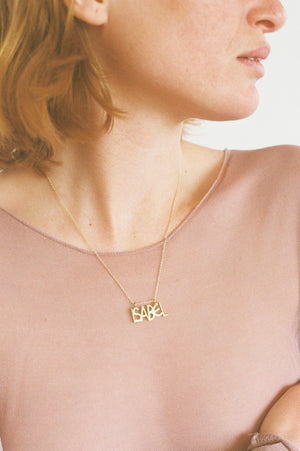 THE NAME PENDANT - Gold