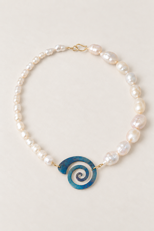 VENUS TITANIUM NECKLACE