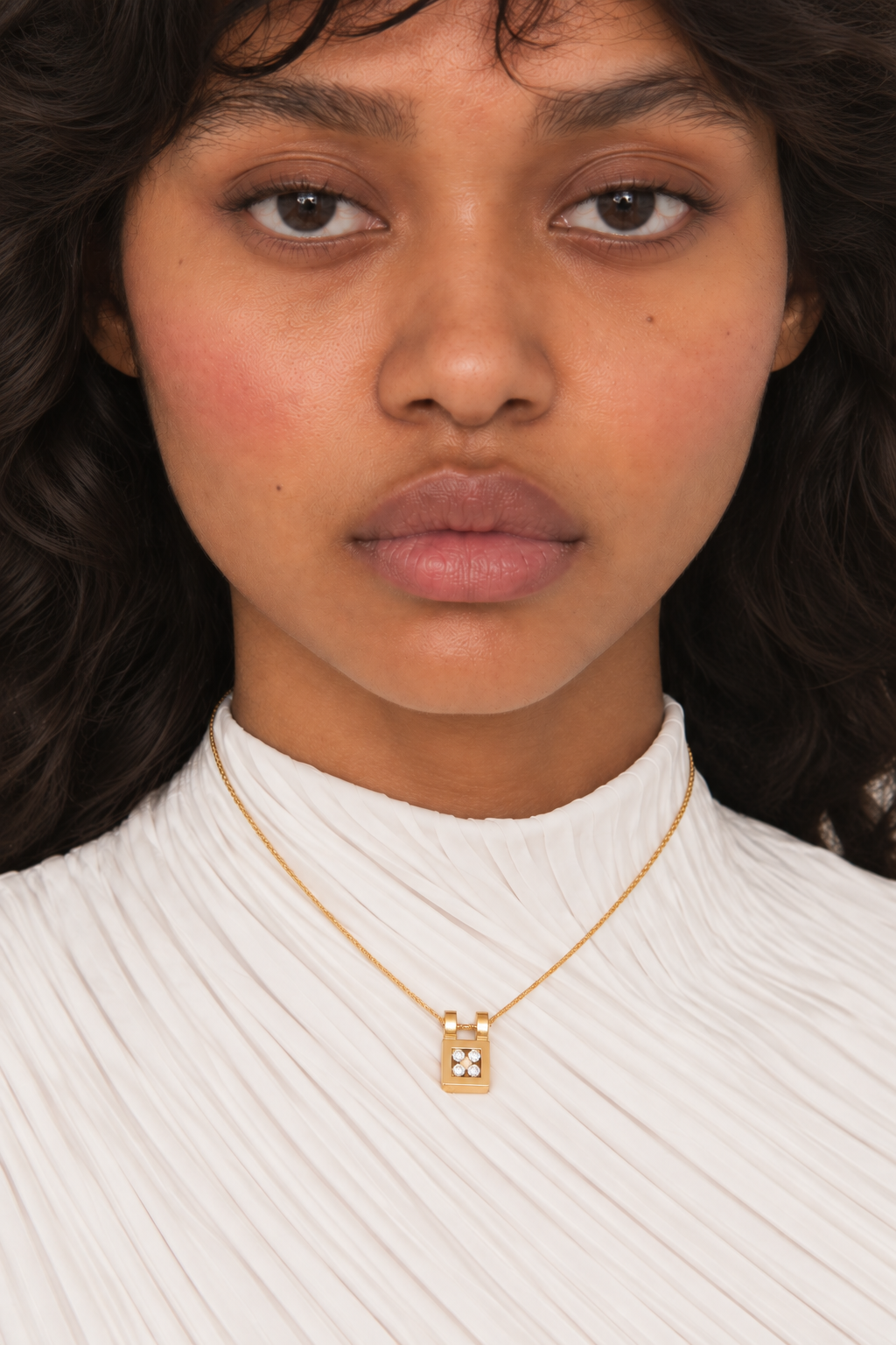 THE FAMILY DIAMOND PENDANT