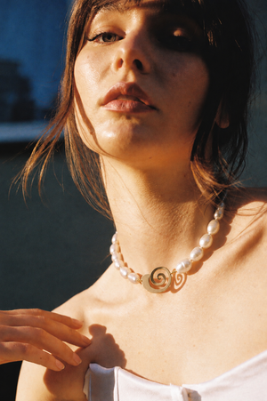 VENUS NECKLACE