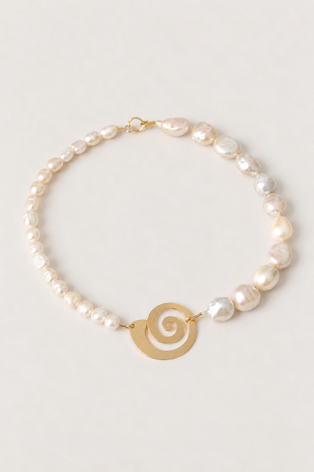 VENUS NECKLACE